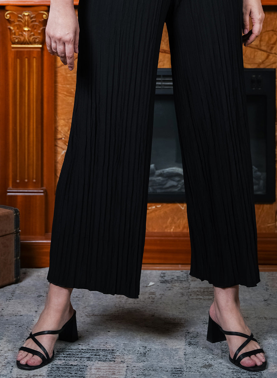 Black Plain Pleated Trousers