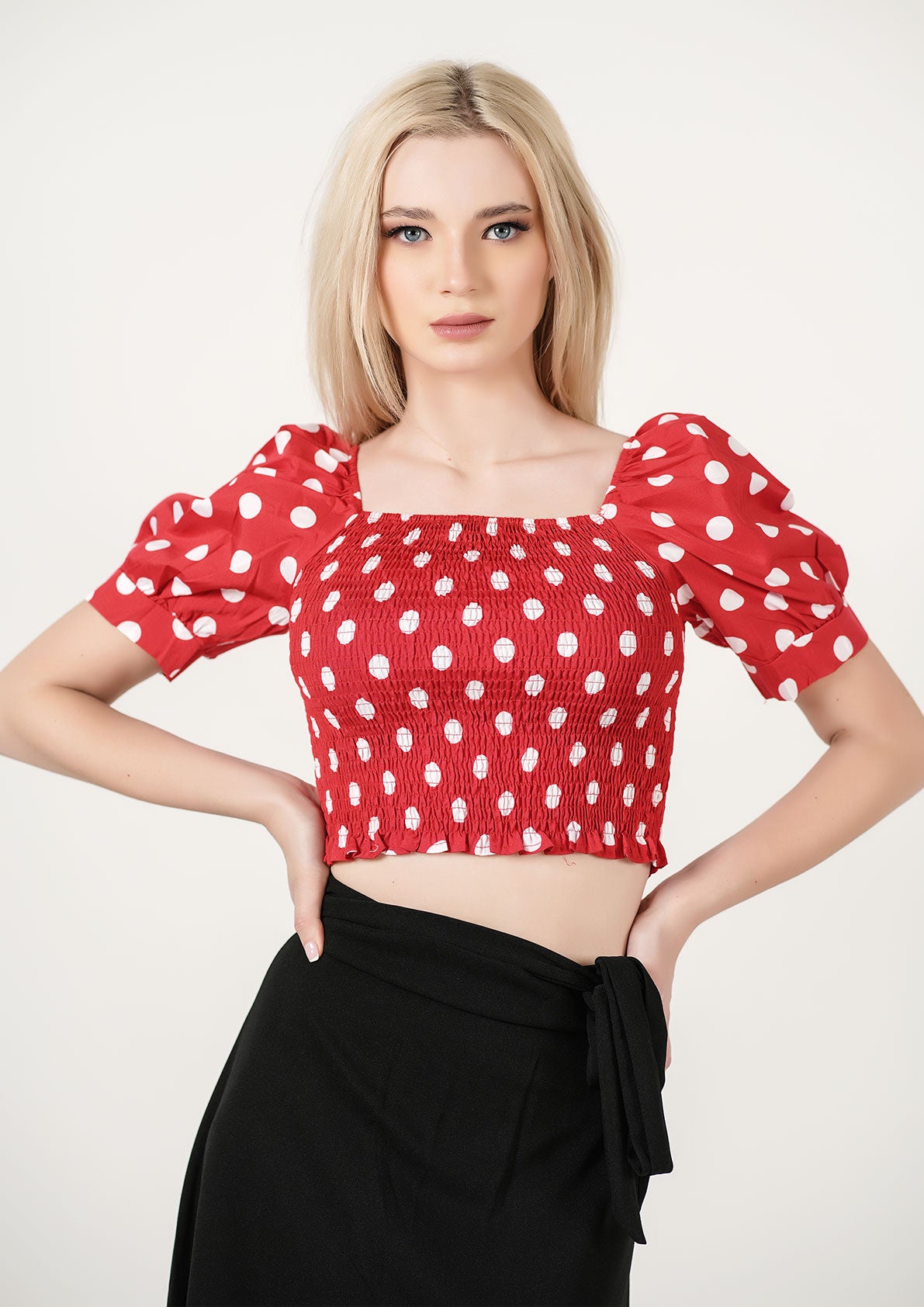 Retro Charm: Polka-Dot Puff-Sleeve Crop Top