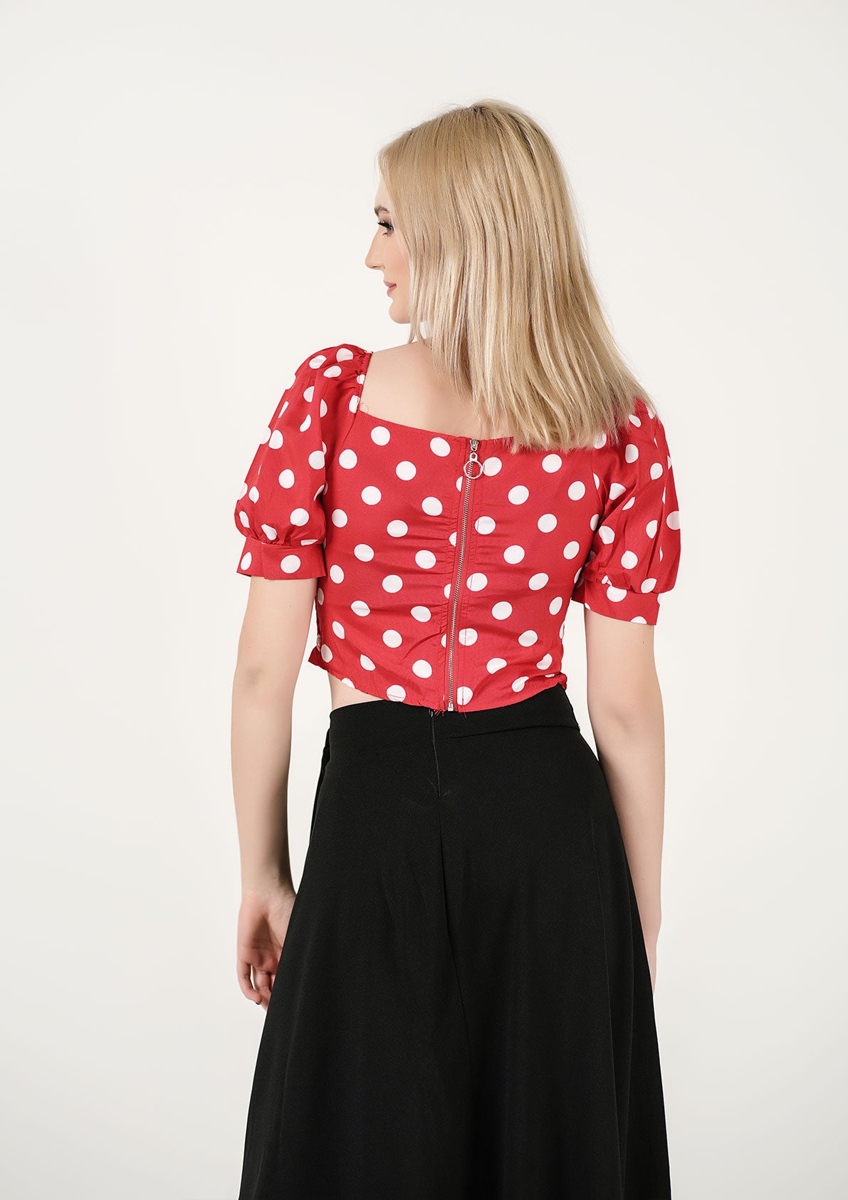 Retro Charm: Polka-Dot Puff-Sleeve Crop Top